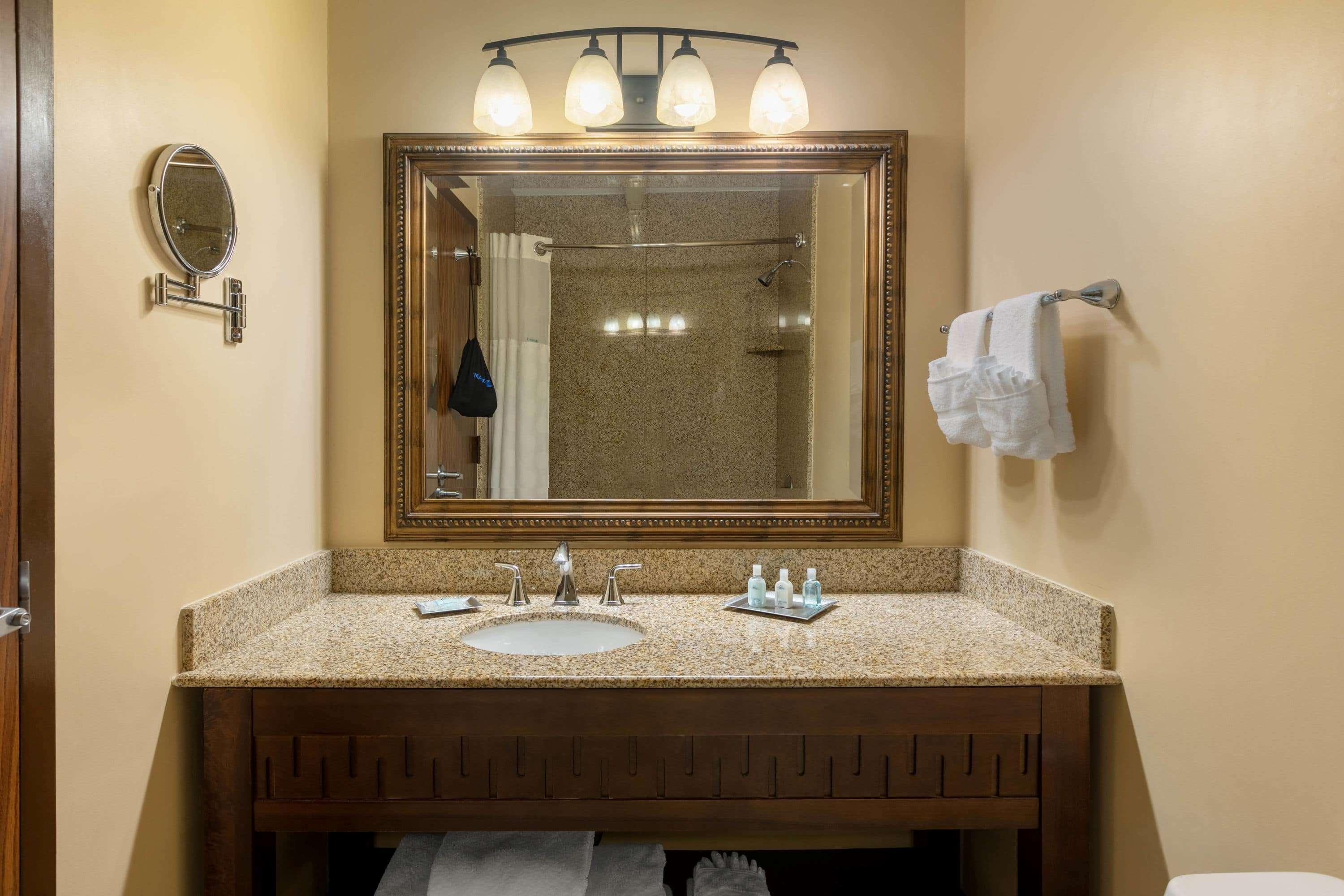 Wyndham Riverfront Hotel Little Rock Buitenkant foto