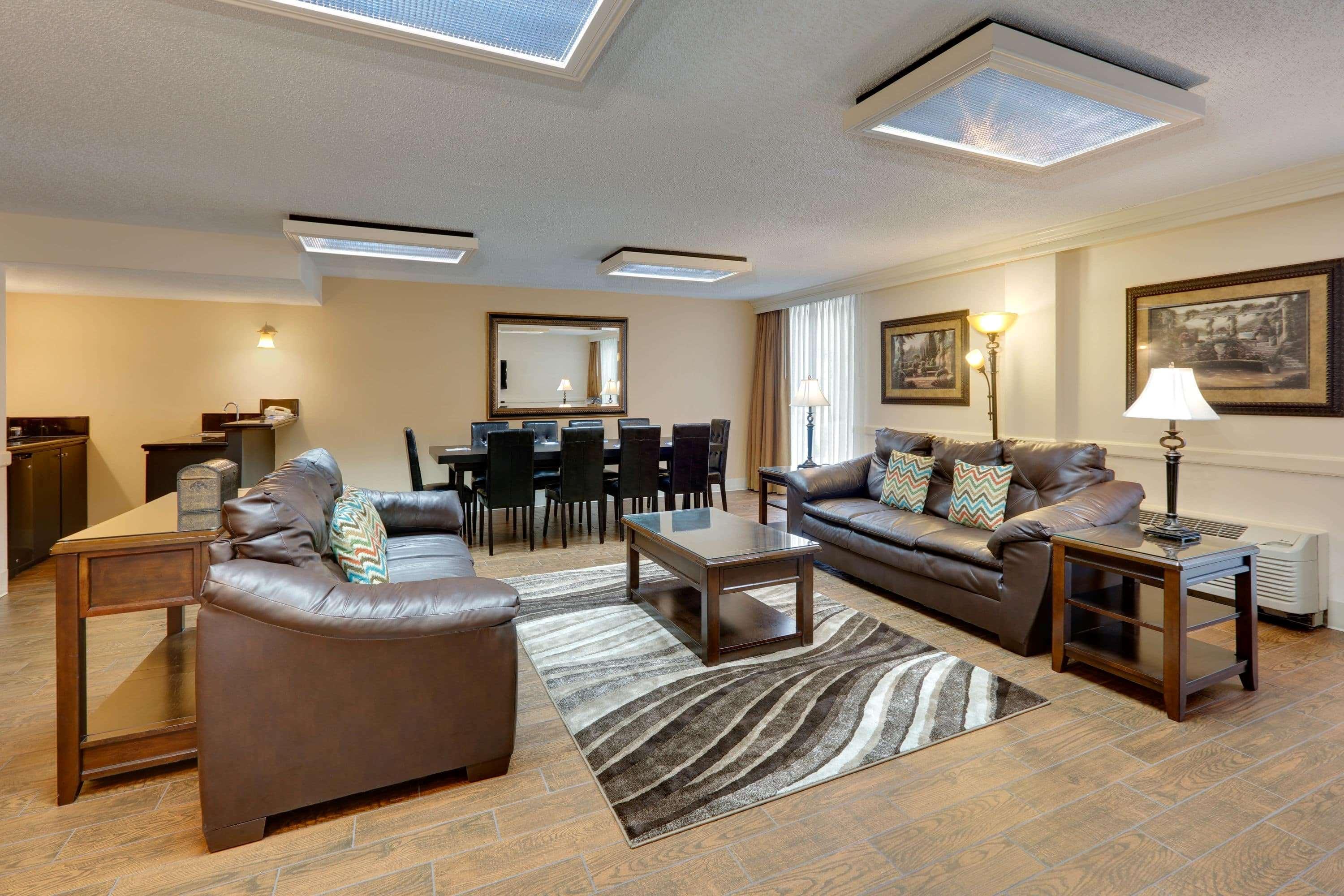 Wyndham Riverfront Hotel Little Rock Buitenkant foto