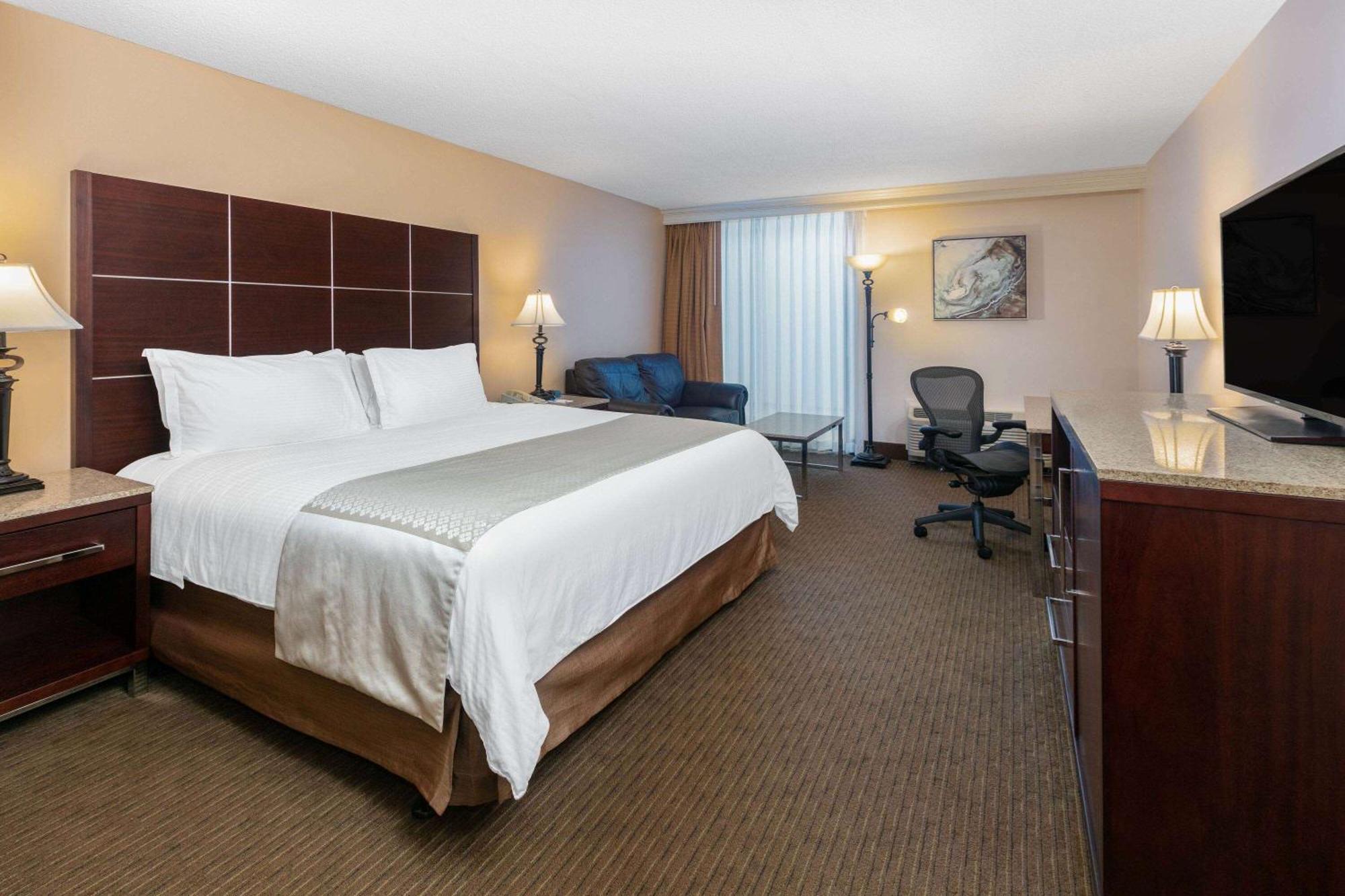 Wyndham Riverfront Hotel Little Rock Buitenkant foto